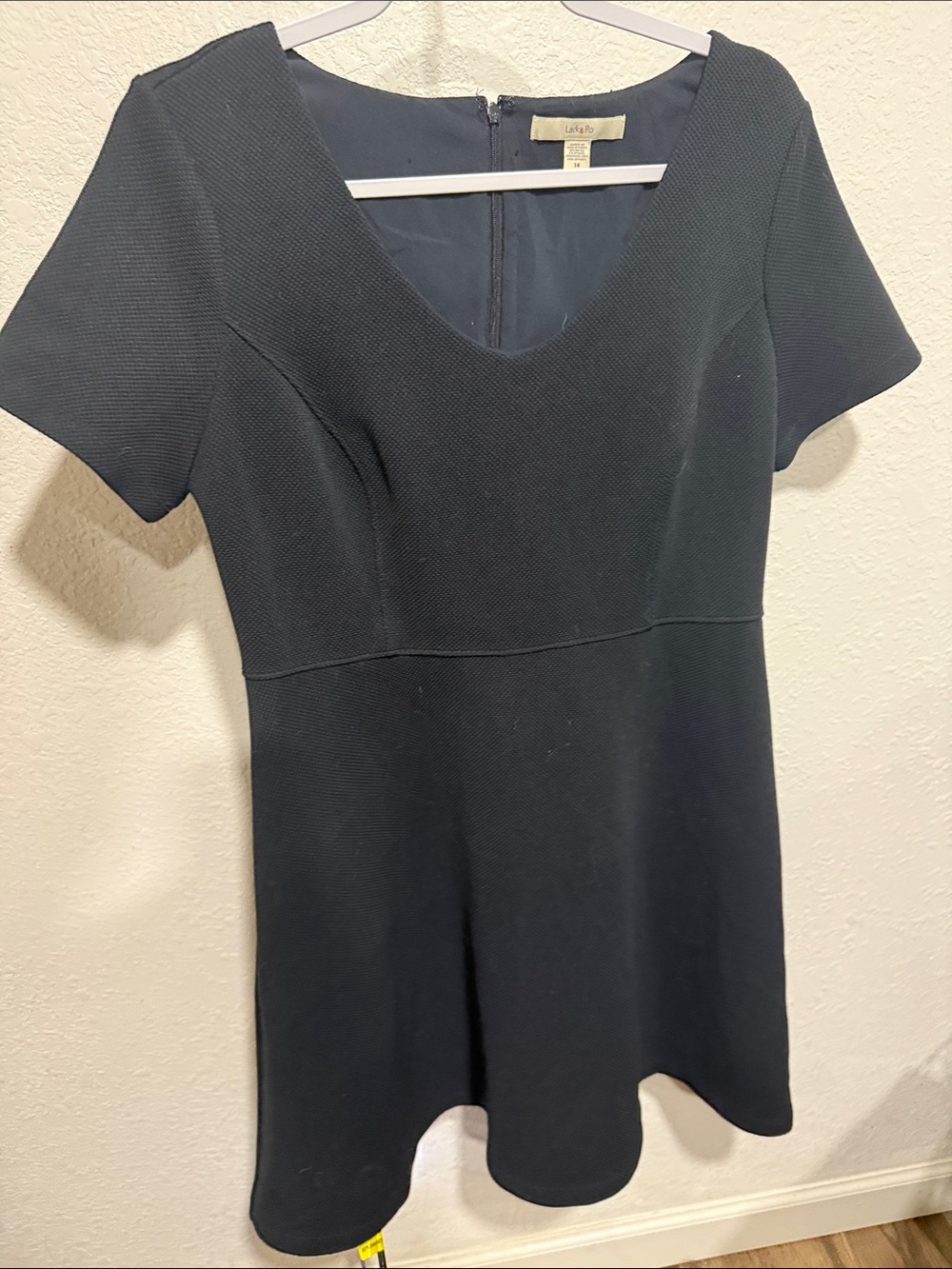 Lark & Ro Black Short-Sleeve Scoop-Neck Fit-and-Flare Dress